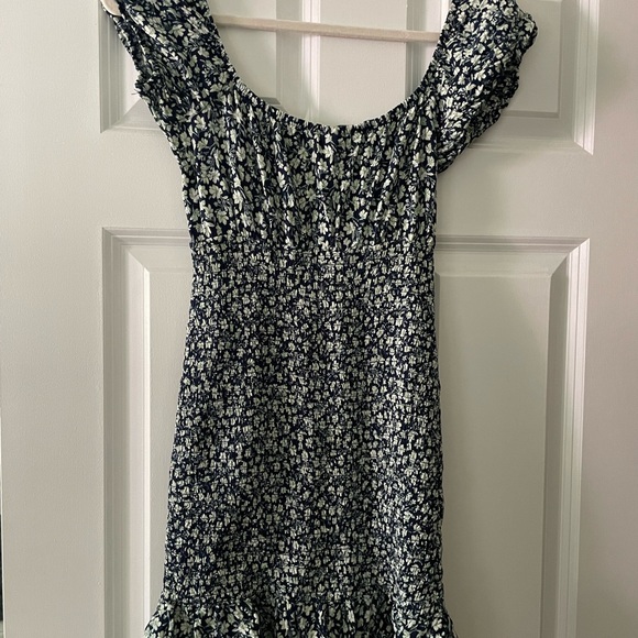 floral sundress with puff sleeves - Picture 7 of 7